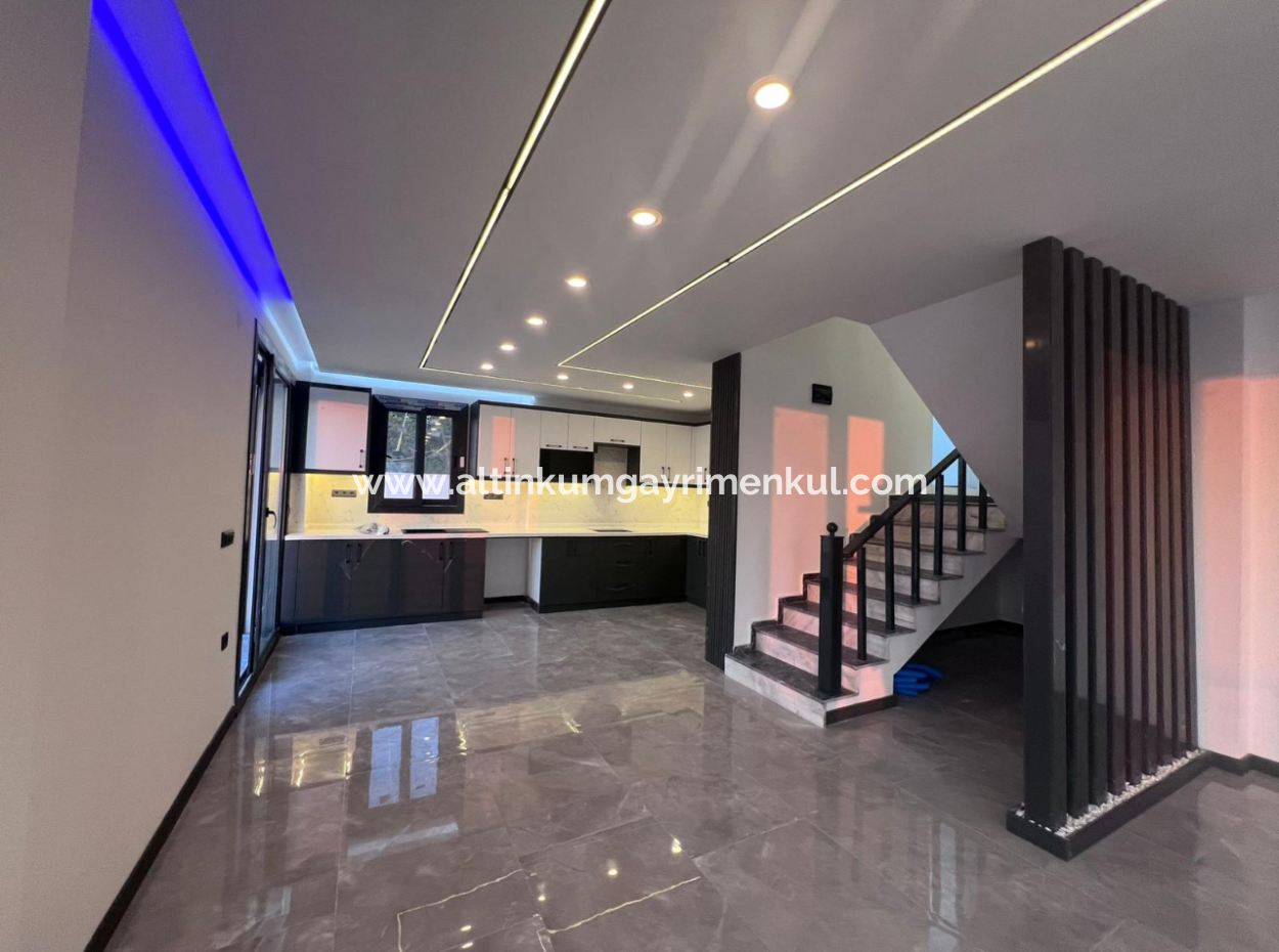 Didim  Akbük Satilik Deniz Manzaralı 4+1 Havuzlu Villa