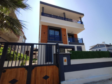 Didim Hisar Mah Satilik 5+1 Mustakil Villa